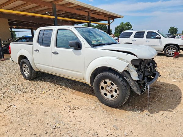 2018 NISSAN FRONTIER