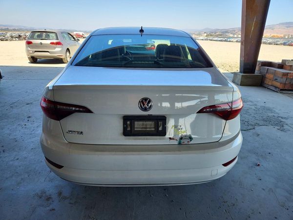 2019 VOLKSWAGEN JETTA S, SE, R-Line