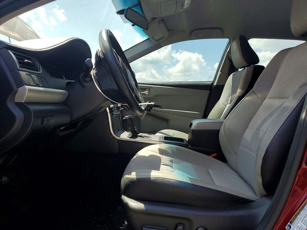 2016 TOYOTA CAMRY