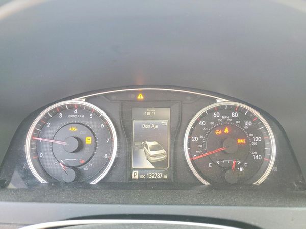 2016 TOYOTA CAMRY