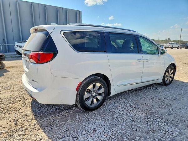2018 CHRYSLER PACIFICA