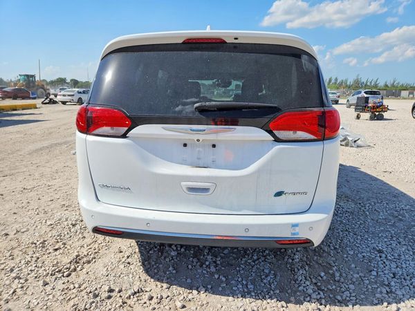 2018 CHRYSLER PACIFICA
