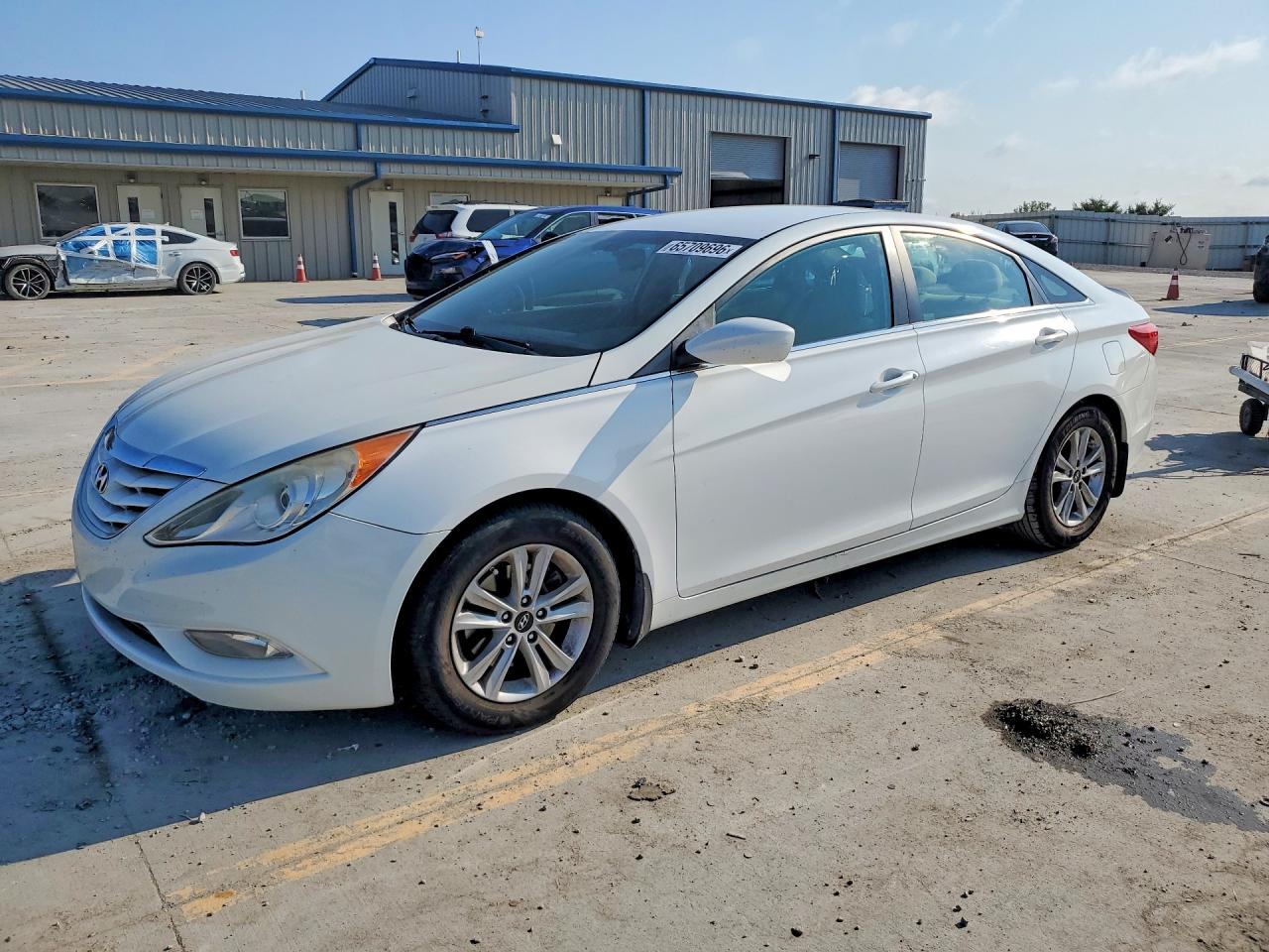 2013 HYUNDAI SONATA GLS/ GLS Popular — Front 3/4