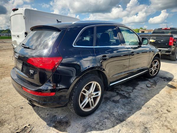 2013 AUDI Q5 Premium Plus