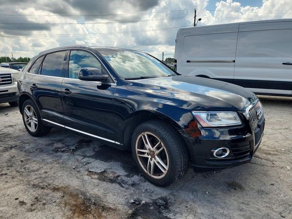 2013 AUDI Q5 Premium Plus