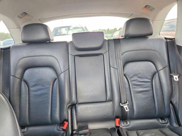 2013 AUDI Q5 Premium Plus