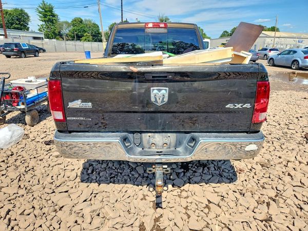2014 RAM 1500 SLT