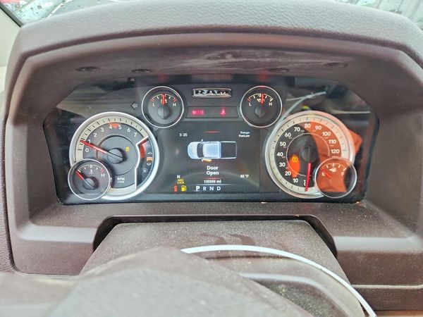 2014 RAM 1500 SLT