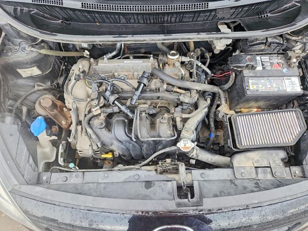 2015 KIA RIO GL - Middle-low