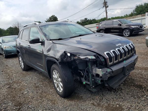 2016 JEEP CHEROKEE LATITUDE 4X4