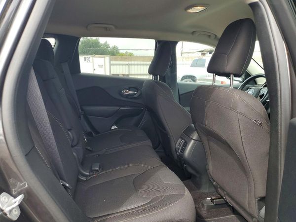 2016 JEEP CHEROKEE LATITUDE 4X4