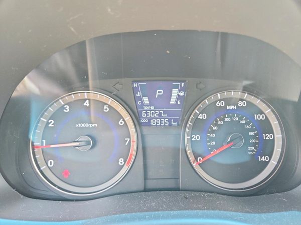 2012 HYUNDAI ACCENT GL (Middle-low grade)