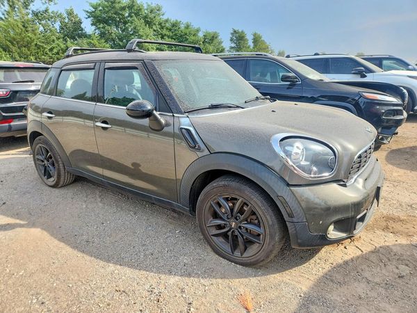 2014 MINI COOPER