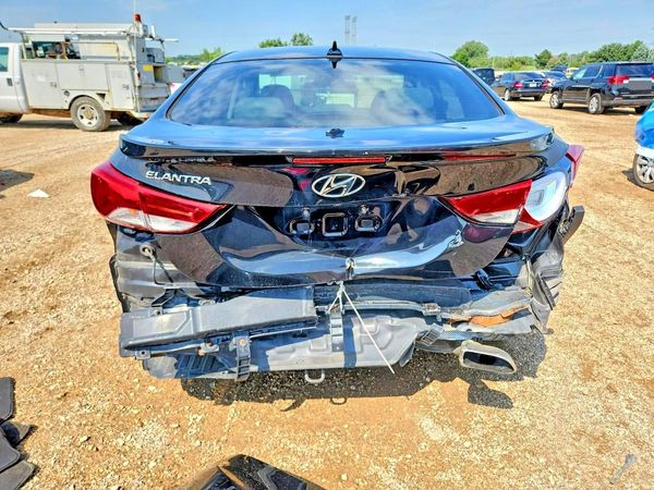 2016 HYUNDAI ELANTRA