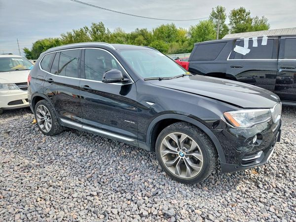 2017 BMW X3 xDrive28i — Passenger 3/4