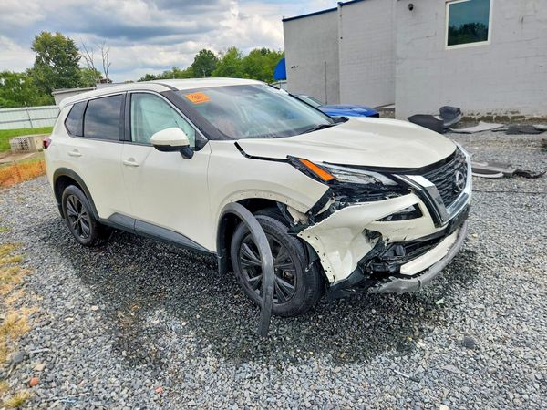 2023 NISSAN ROGUE SV — Passenger 3/4