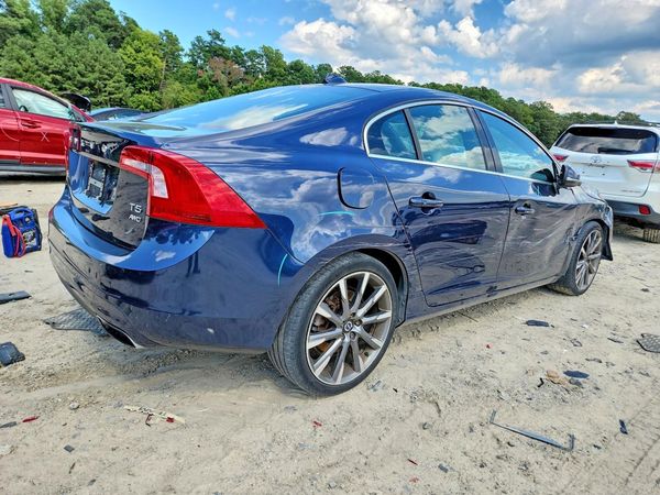 2015 VOLVO S60 Premier (non R design)