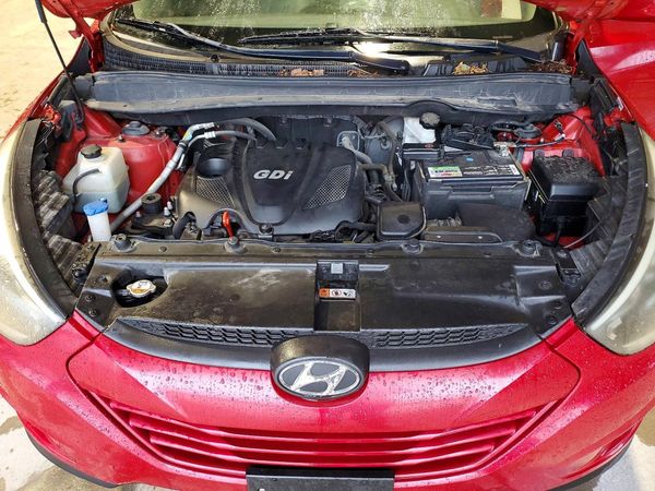 2015 HYUNDAI TUCSON GLS (Middle)