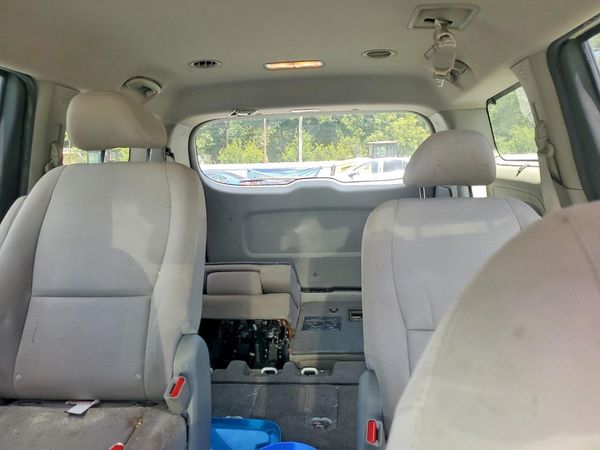 2015 KIA SEDONA GL - Middle-low