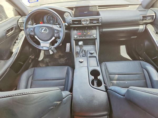 2017 LEXUS IS 200t