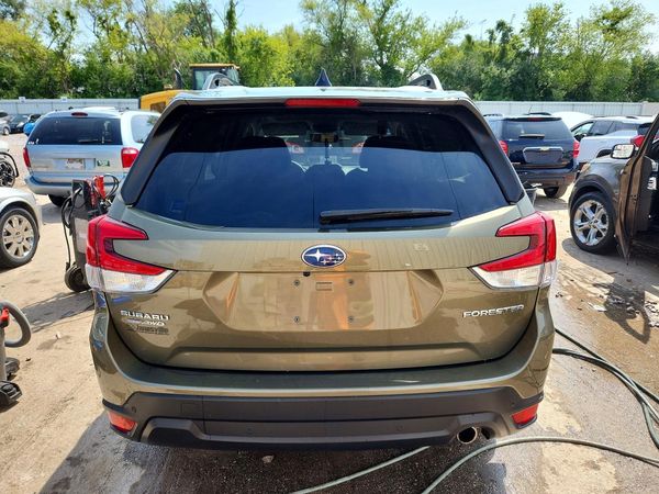 2024 SUBARU FORESTER Limited