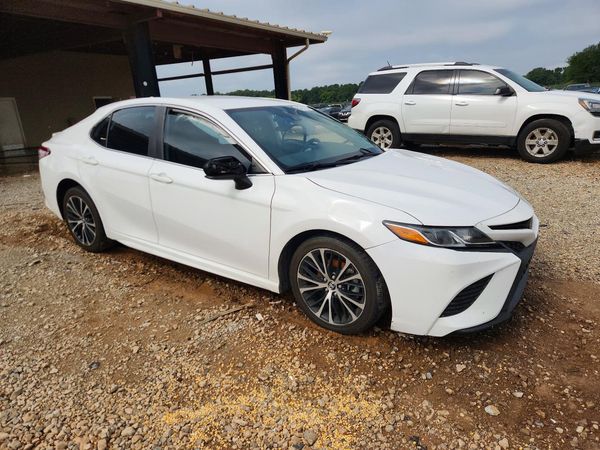 2020 TOYOTA CAMRY