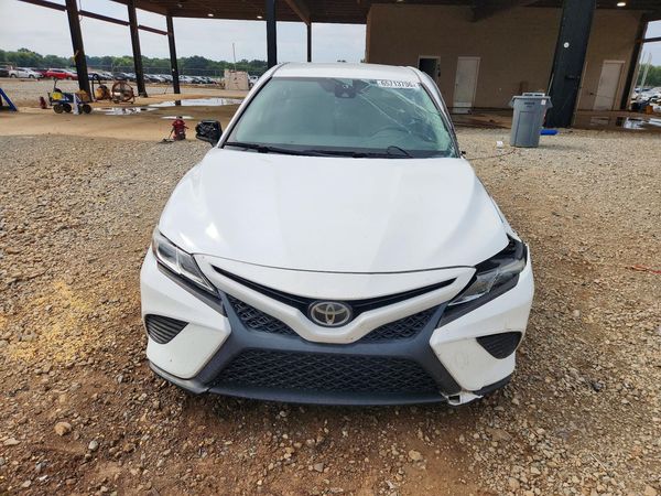 2020 TOYOTA CAMRY