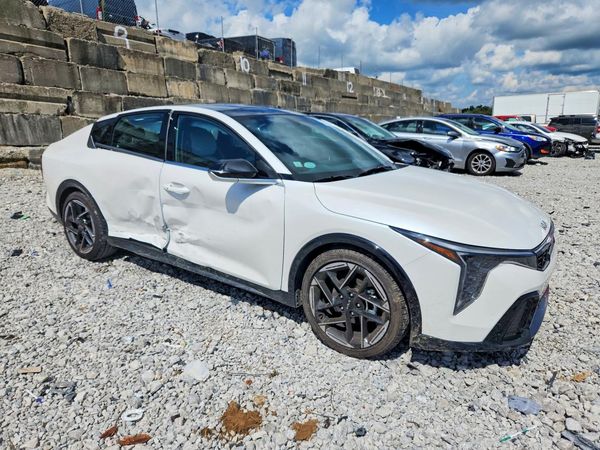2026 KIA K4
