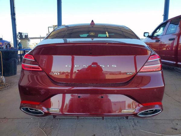 2025 GENESIS G70