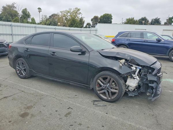 2021 KIA FORTE GT Line