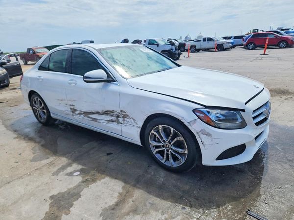 2018 MERCEDES-BENZ C C300