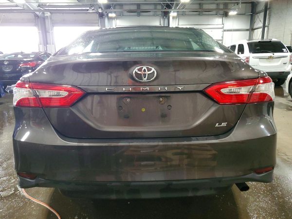 2018 TOYOTA CAMRY