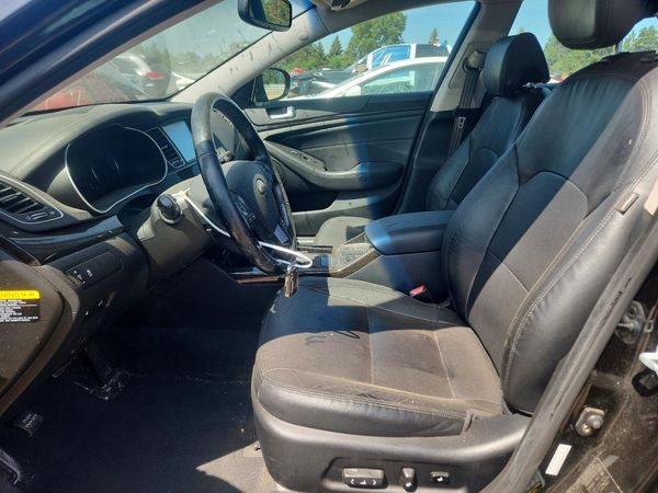 2016 KIA CADENZA