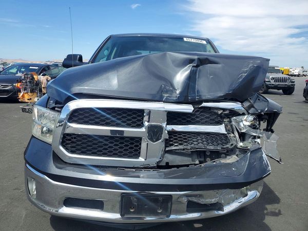 2014 RAM 1500 SLT