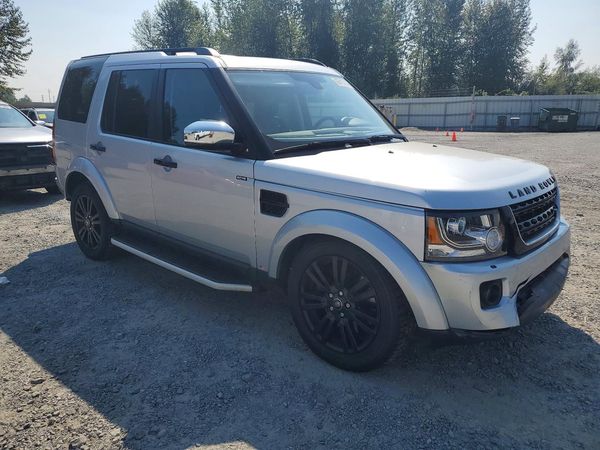 2016 LAND ROVER LR4 HSE Lux — Passenger 3/4