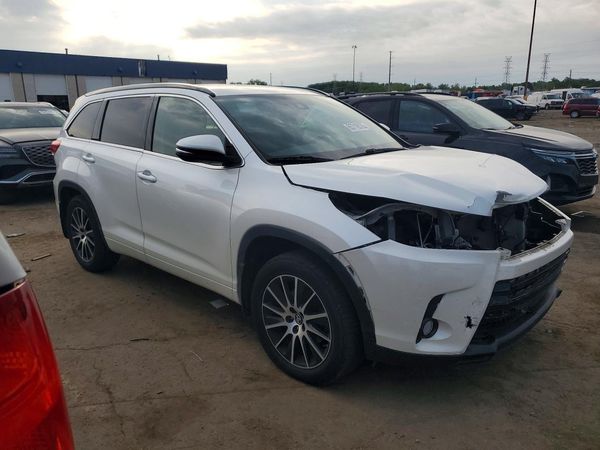 2018 TOYOTA HIGHLANDER SE/XLE