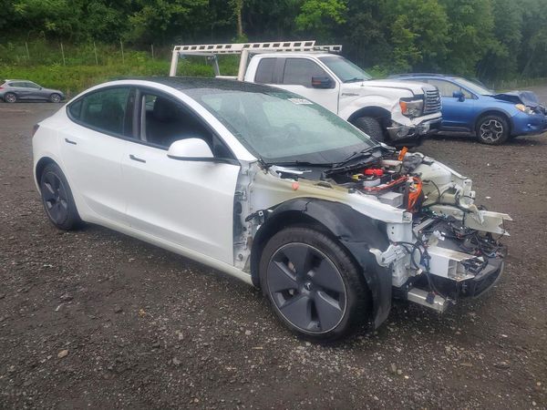 2021 TESLA MODEL 3