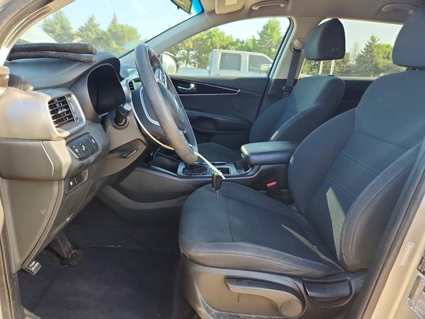 2020 KIA SORENTO L, LX, S