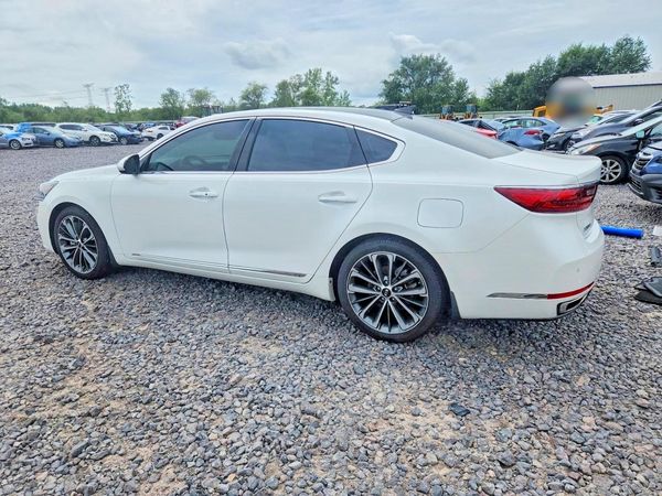 2019 KIA CADENZA