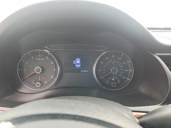 2019 KIA CADENZA