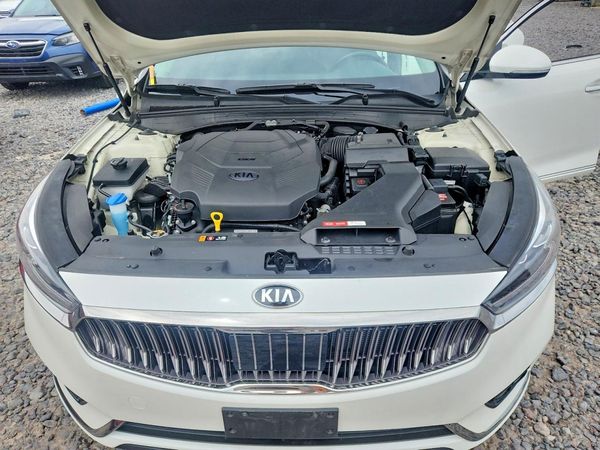 2019 KIA CADENZA