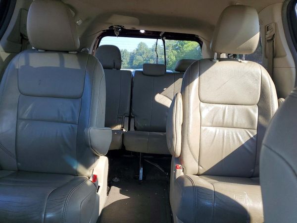 2015 TOYOTA SIENNA