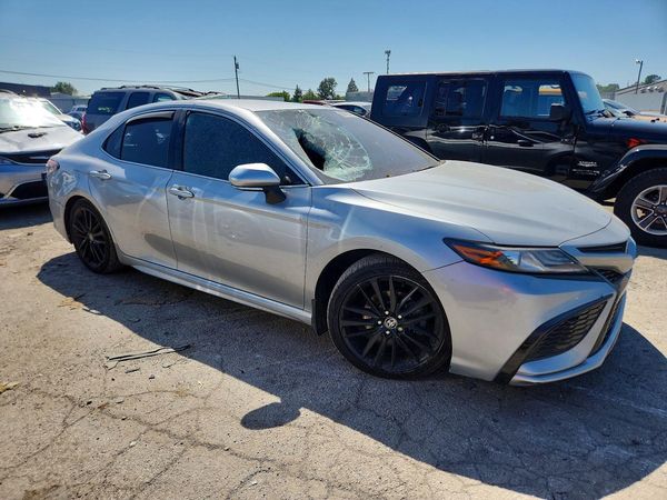 2022 TOYOTA CAMRY XSE