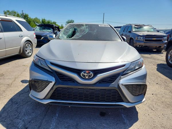 2022 TOYOTA CAMRY XSE