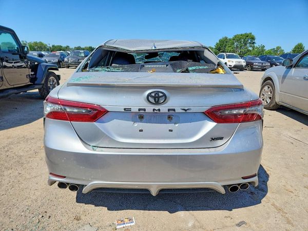 2022 TOYOTA CAMRY XSE