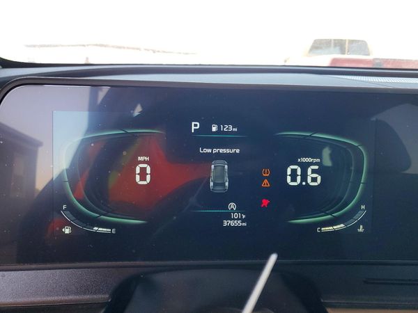 2024 KIA SPORTAGE EX