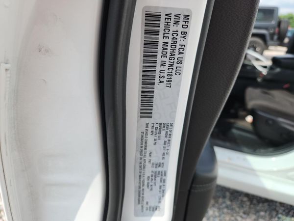 2022 DODGE DURANGO SXT — VINS