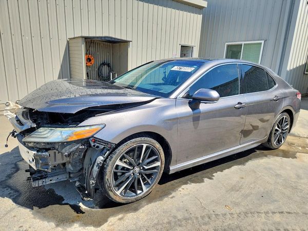 2018 TOYOTA CAMRY — DSFA — Front 3/4