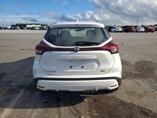 2022 NISSAN KICKS