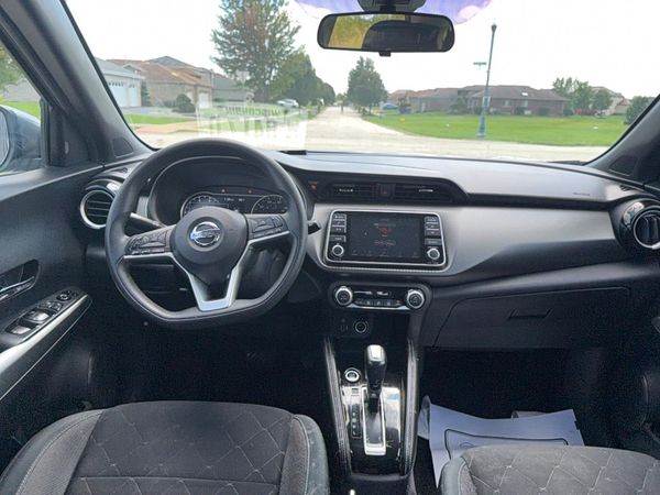 2020 NISSAN KICKS